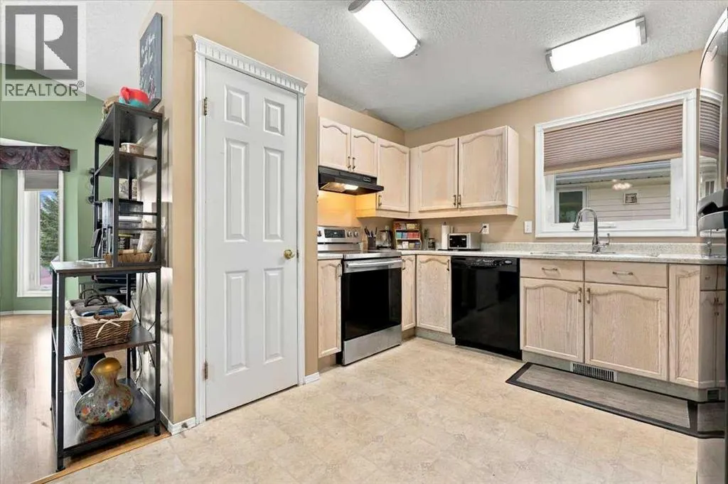 36 Covington Mews NE