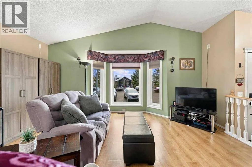 36 Covington Mews NE