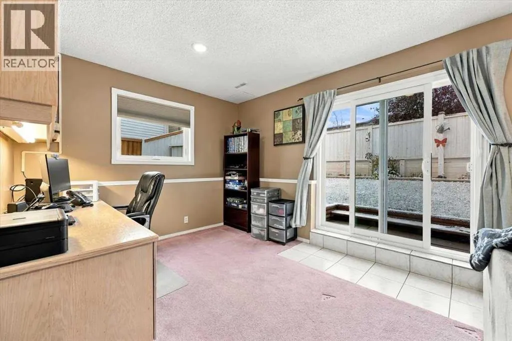 36 Covington Mews NE