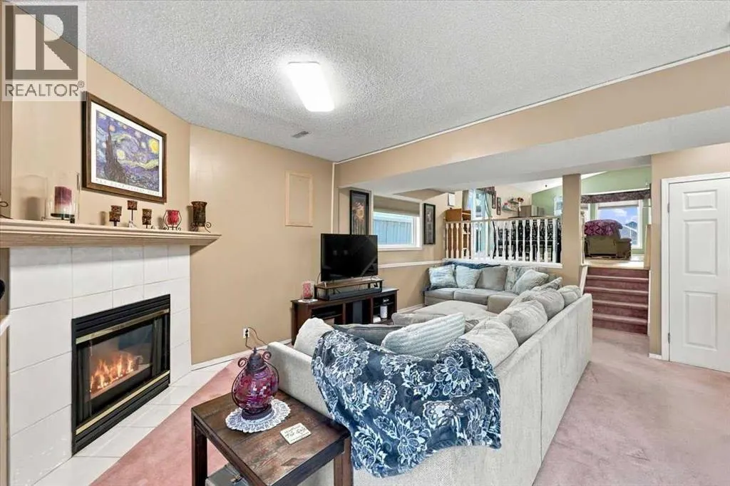 36 Covington Mews NE