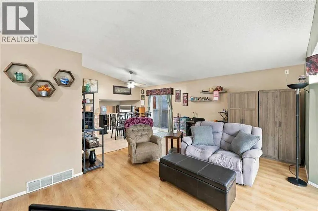 36 Covington Mews NE