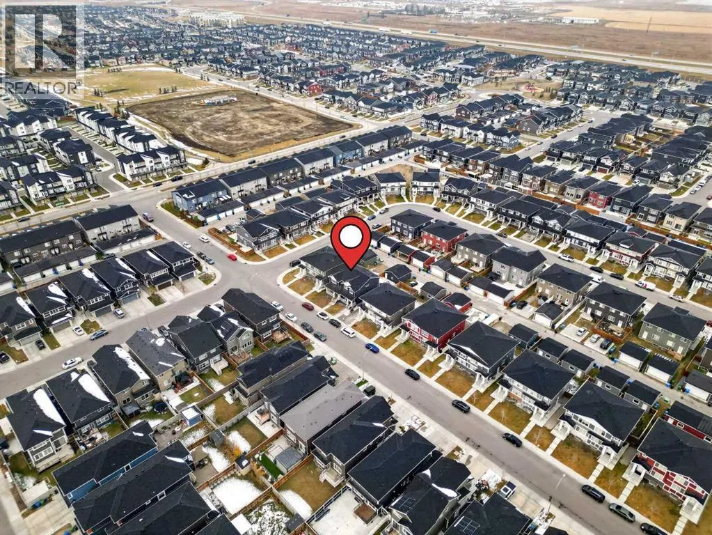 52 Red Embers Manor NE