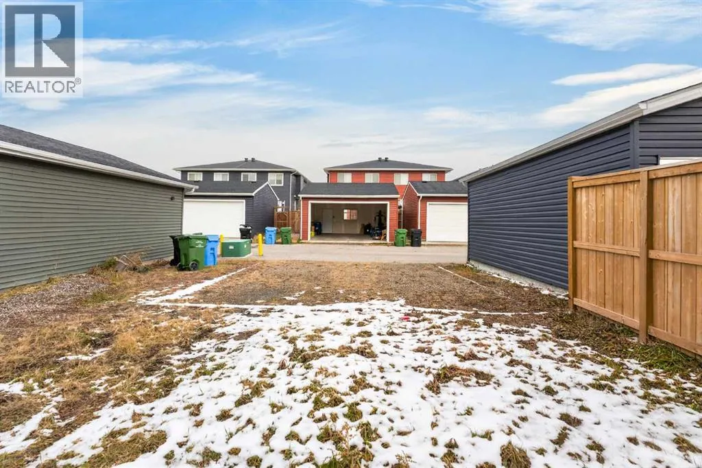 52 Red Embers Manor NE