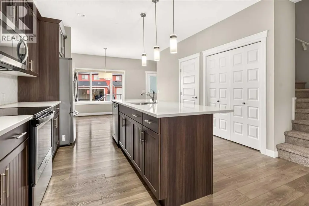 52 Red Embers Manor NE