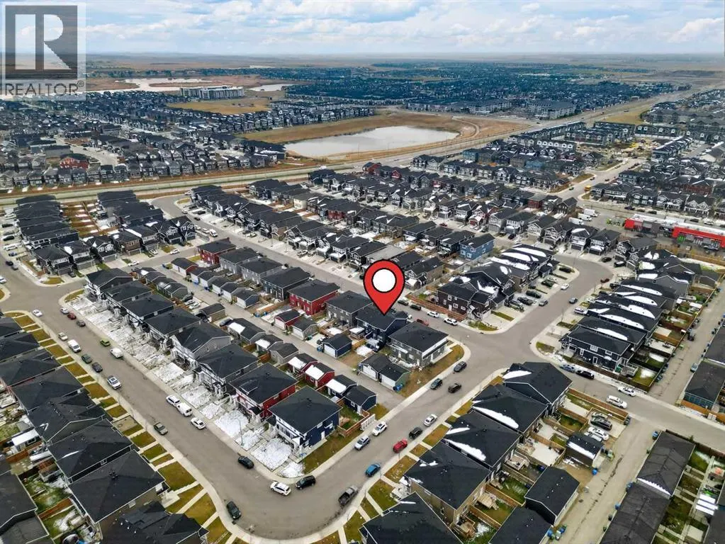52 Red Embers Manor NE