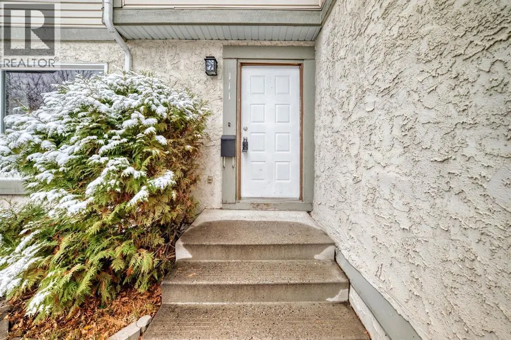 111 Deer Ridge Lane SE