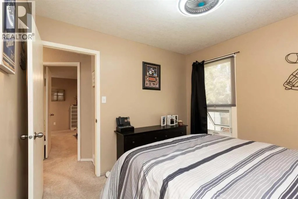 44 Lakhota Road W