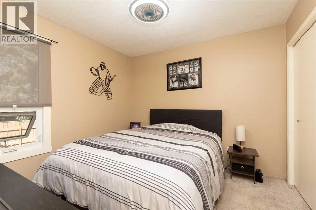 44 Lakhota Road W