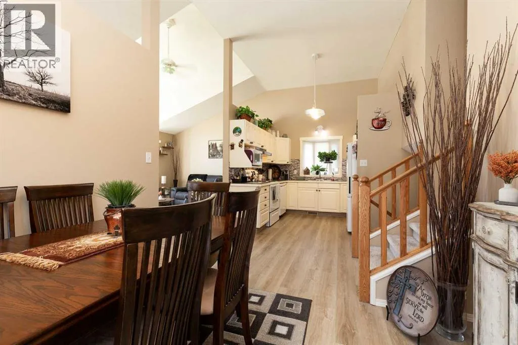 44 Lakhota Road W
