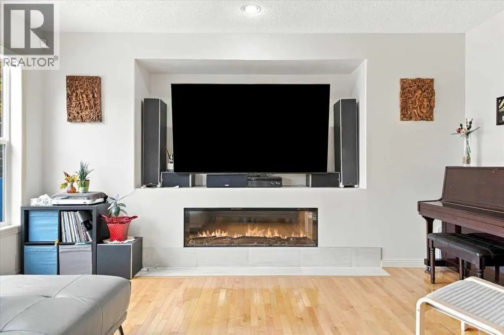 262 Everstone Drive SW