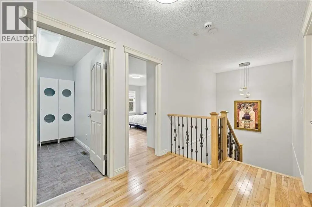 262 Everstone Drive SW