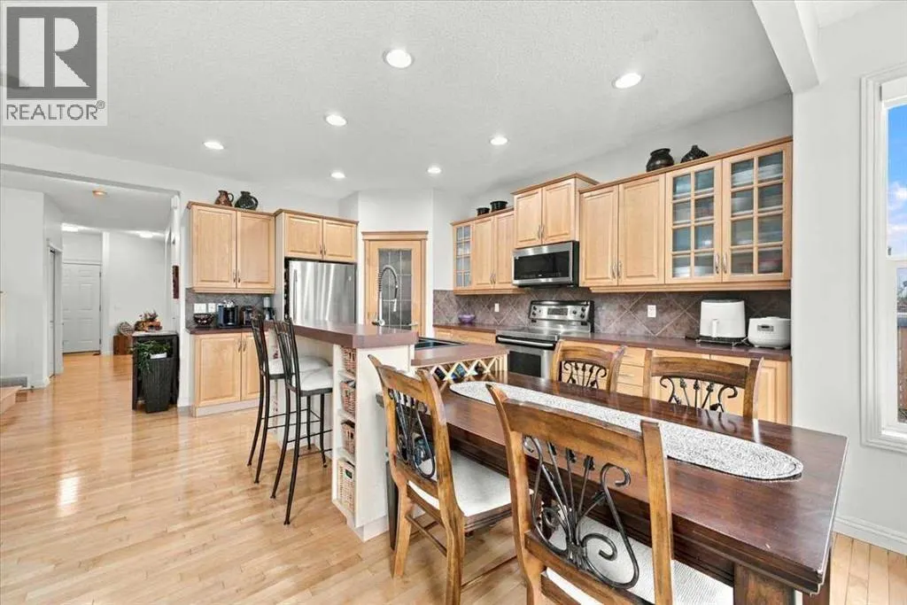 262 Everstone Drive SW