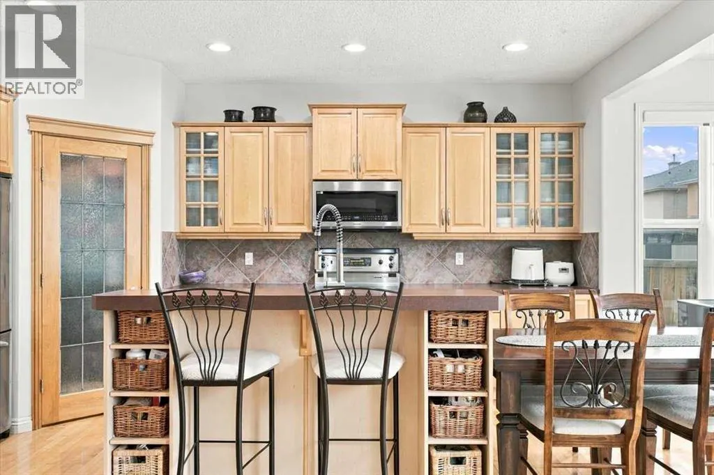 262 Everstone Drive SW