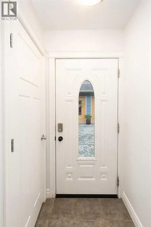5, 895 Mt Sundance Manor W