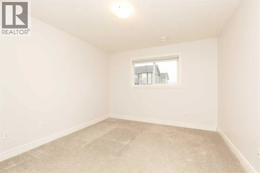 5, 895 Mt Sundance Manor W