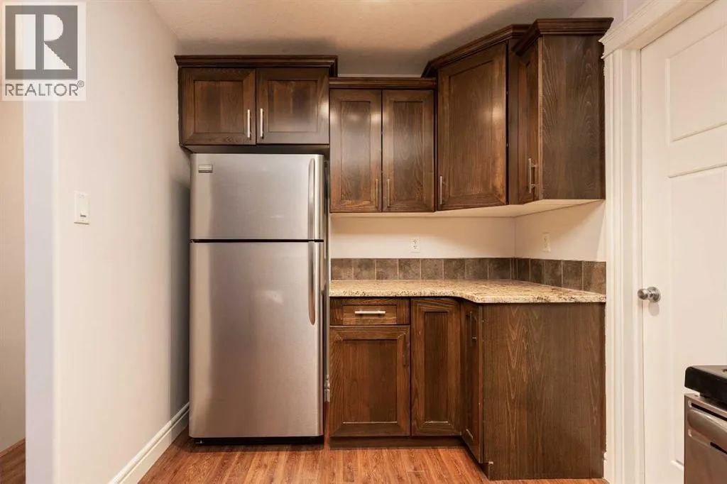 5, 895 Mt Sundance Manor W