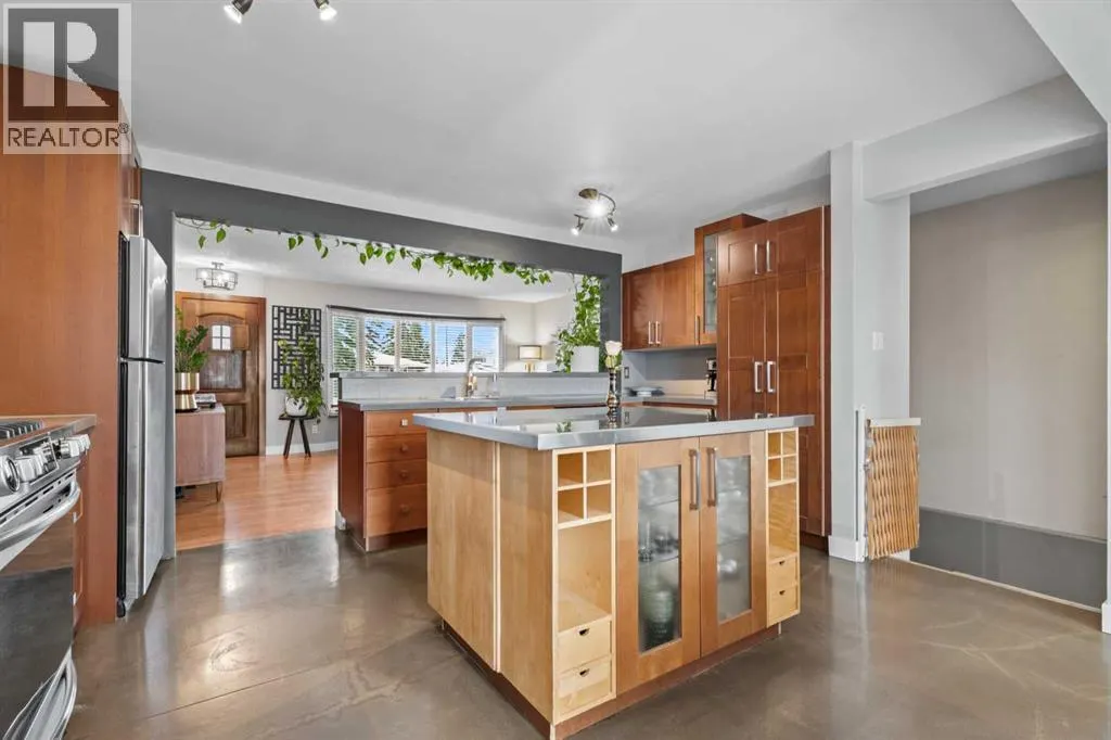 807 Allandale Road SE