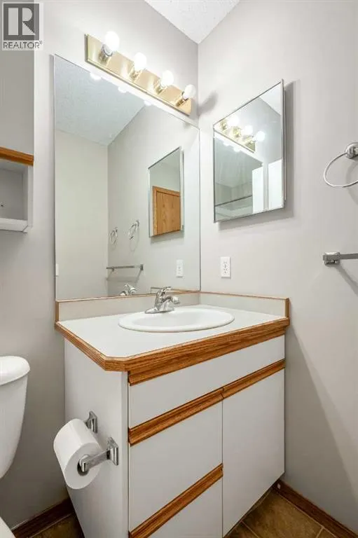 2 Rivercrest Villas SE