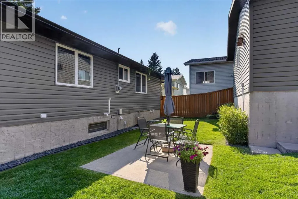 292 Silver Brook Way NW