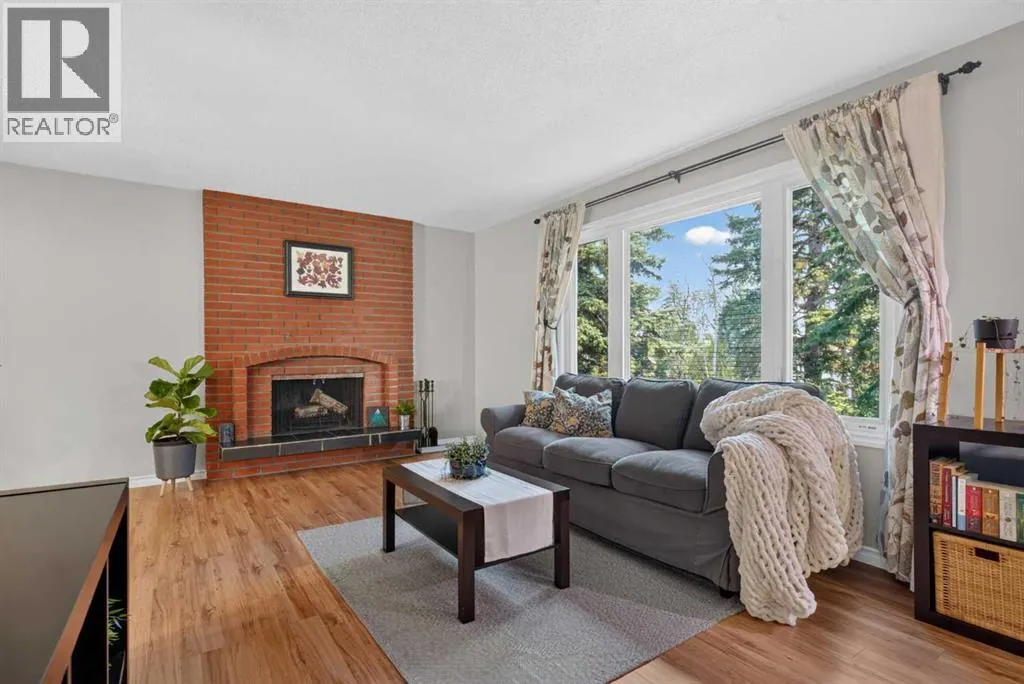 292 Silver Brook Way NW