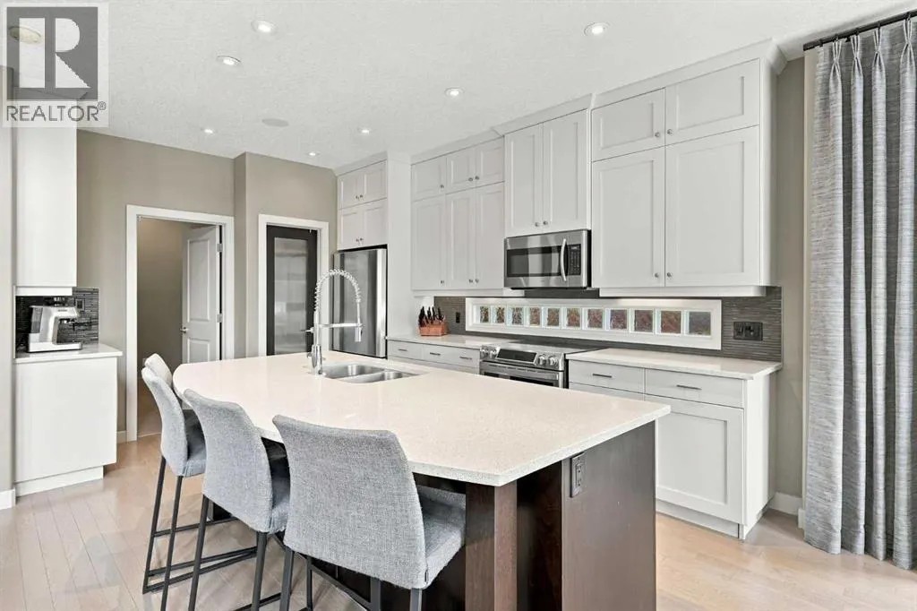 54 West Cedar Place SW