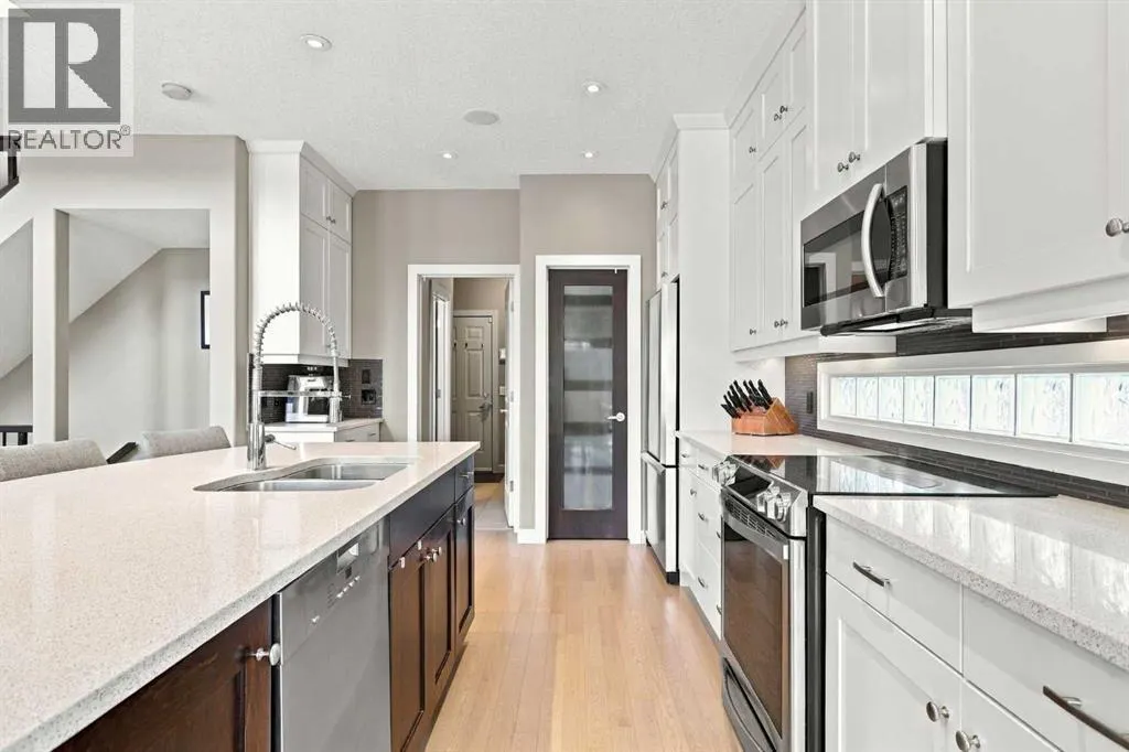 54 West Cedar Place SW