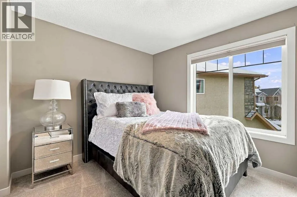 54 West Cedar Place SW