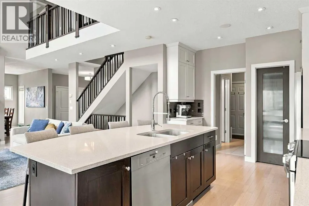 54 West Cedar Place SW