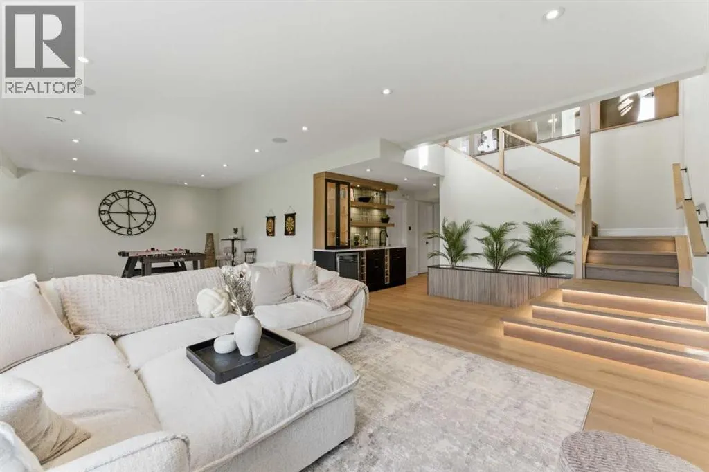 392 Waterford Grove