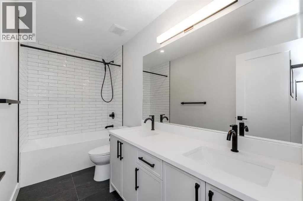 463 Rivercrest View