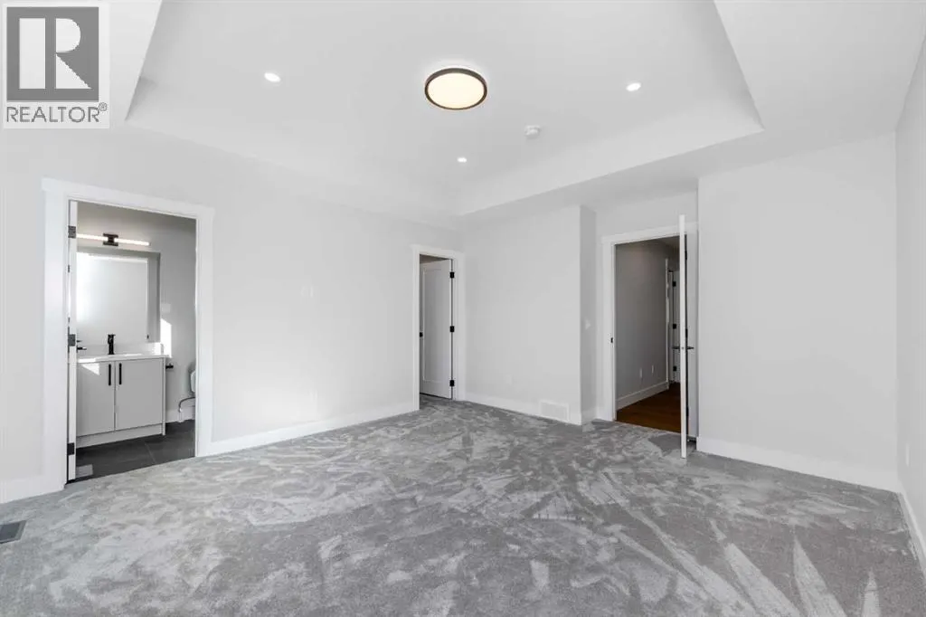 463 Rivercrest View