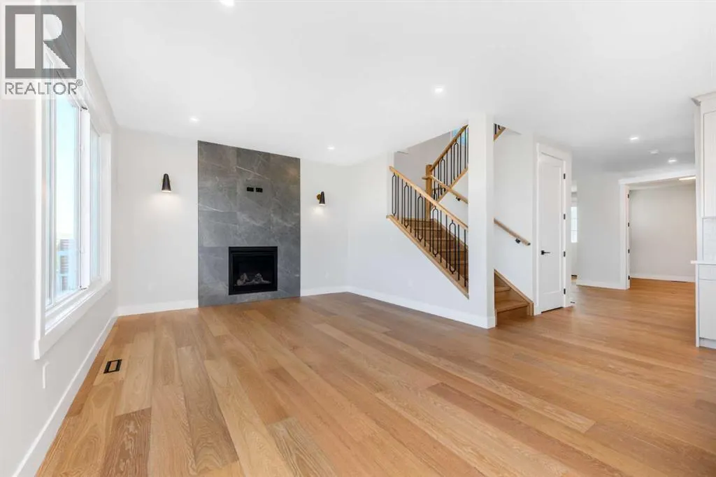 463 Rivercrest View