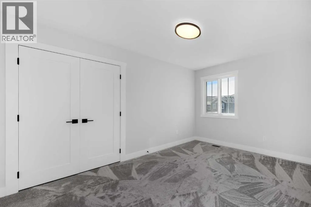 463 Rivercrest View