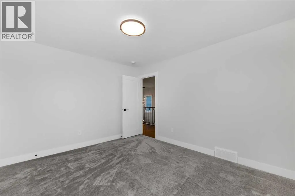 463 Rivercrest View