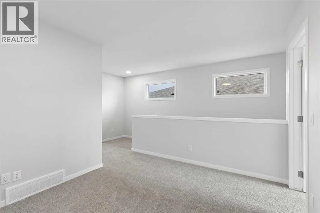 66 Creekview Avenue SW