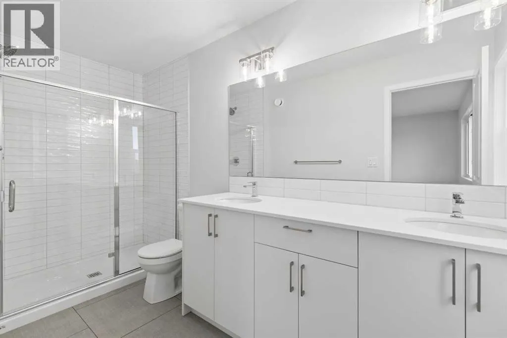32 Snowberry Common SE