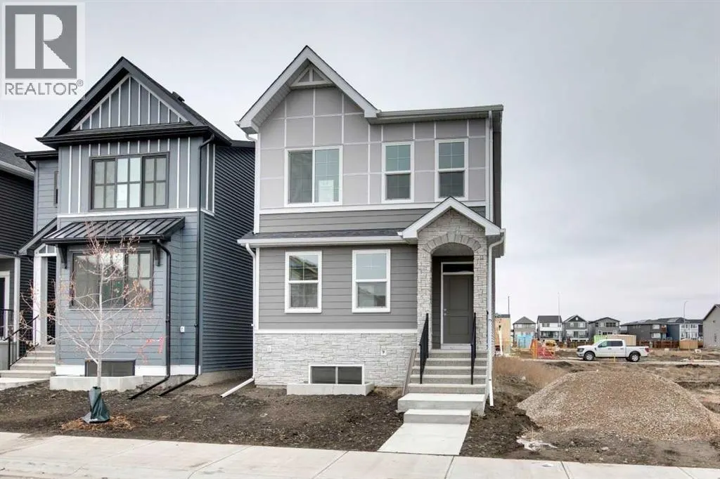 32 Snowberry Common SE