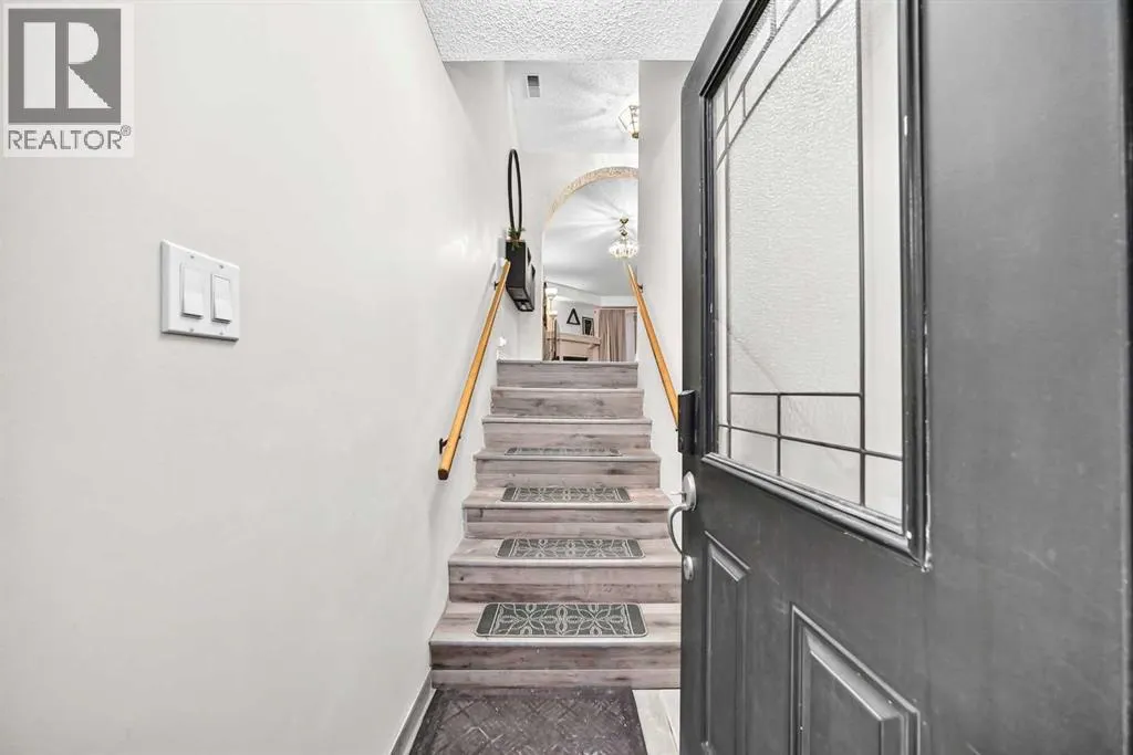 2, 2212 Paliswood Road SW