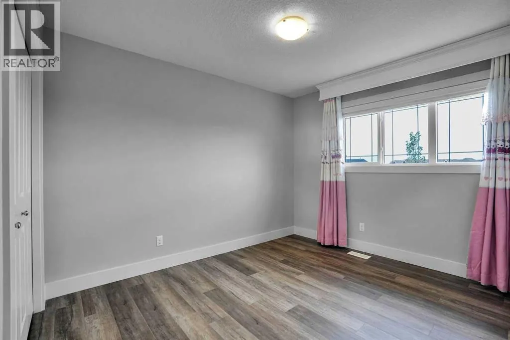 92 Masters Court SE