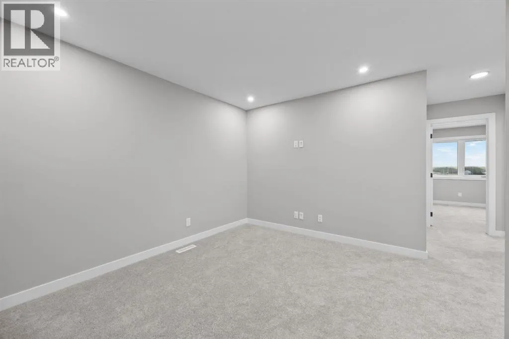 22 Ambleridge Avenue NW