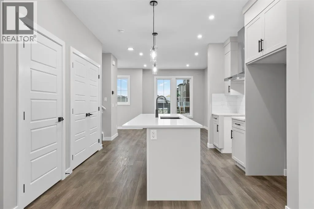 22 Ambleridge Avenue NW