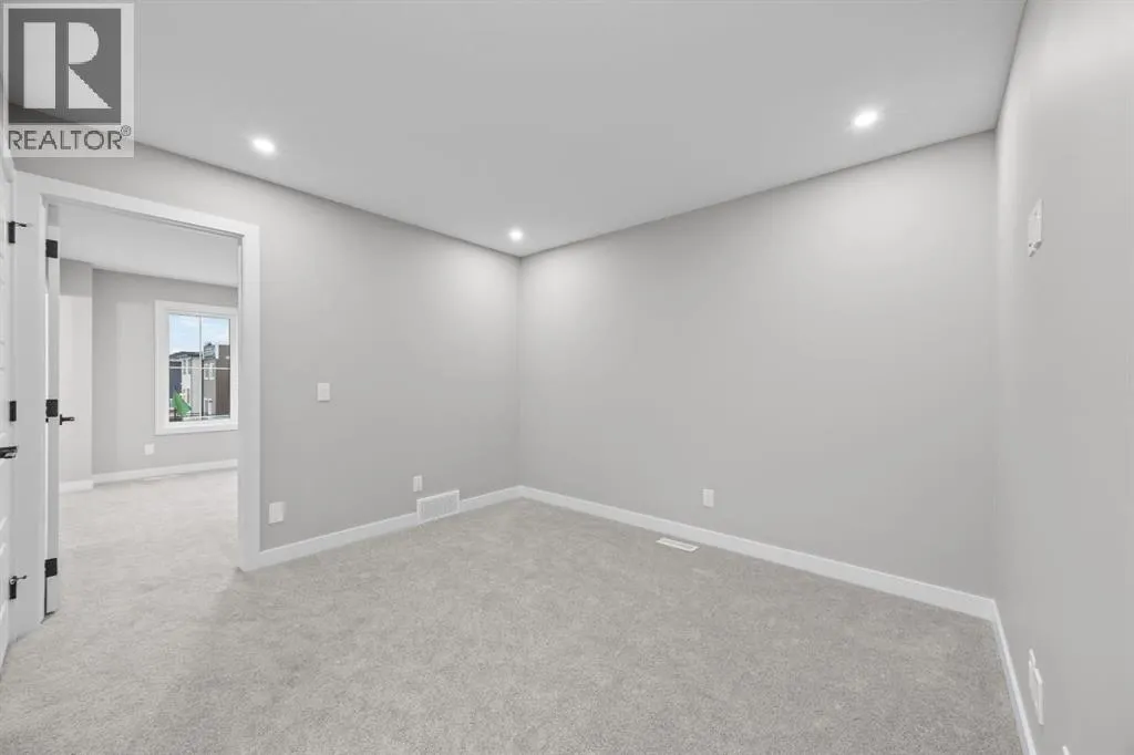 22 Ambleridge Avenue NW