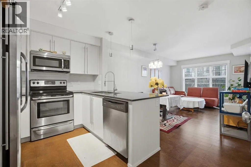 3401, 11 Mahogany Row SE