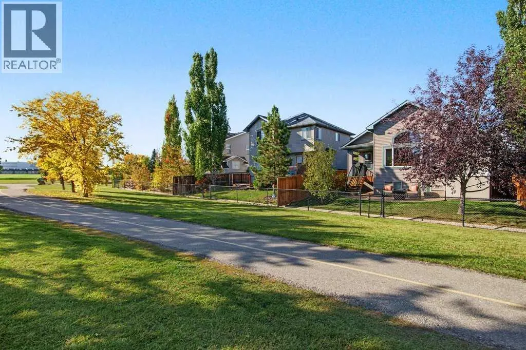 162 Brightonstone Landing SE