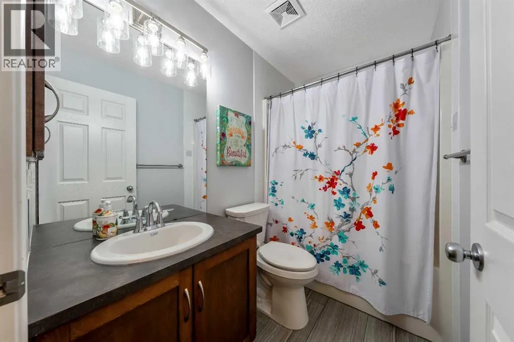 220 West Creek Landing