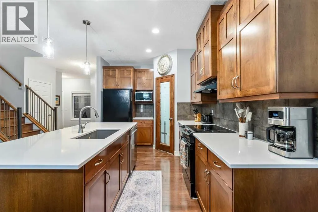 220 West Creek Landing