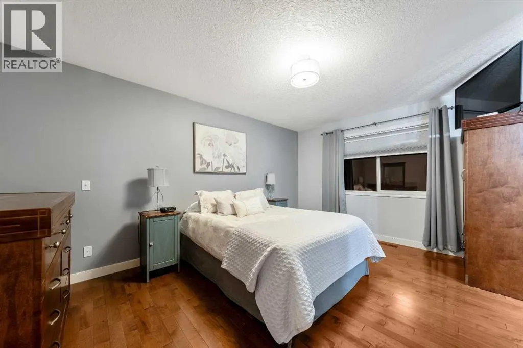 220 West Creek Landing