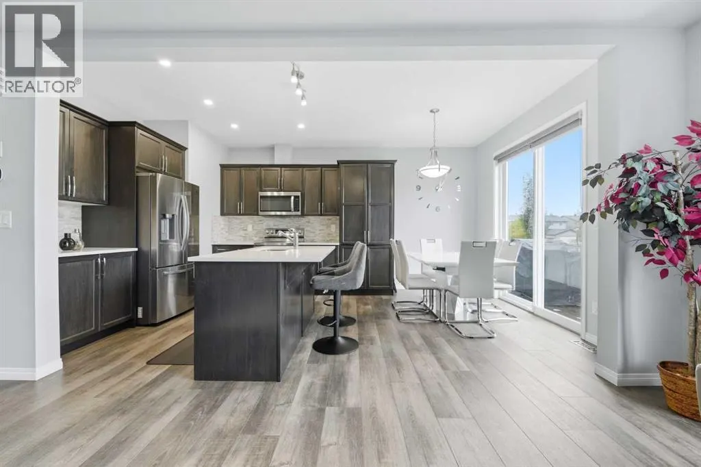 102 Yorkville Green SW