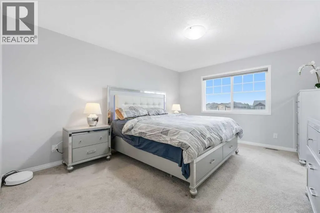 102 Yorkville Green SW