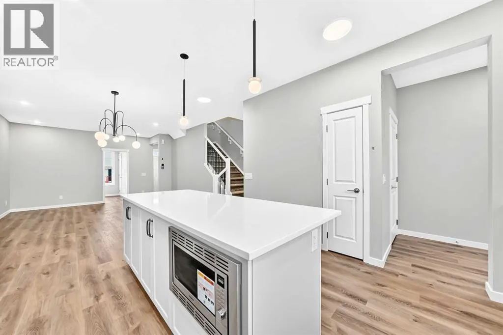 28 Mercado Road SE
